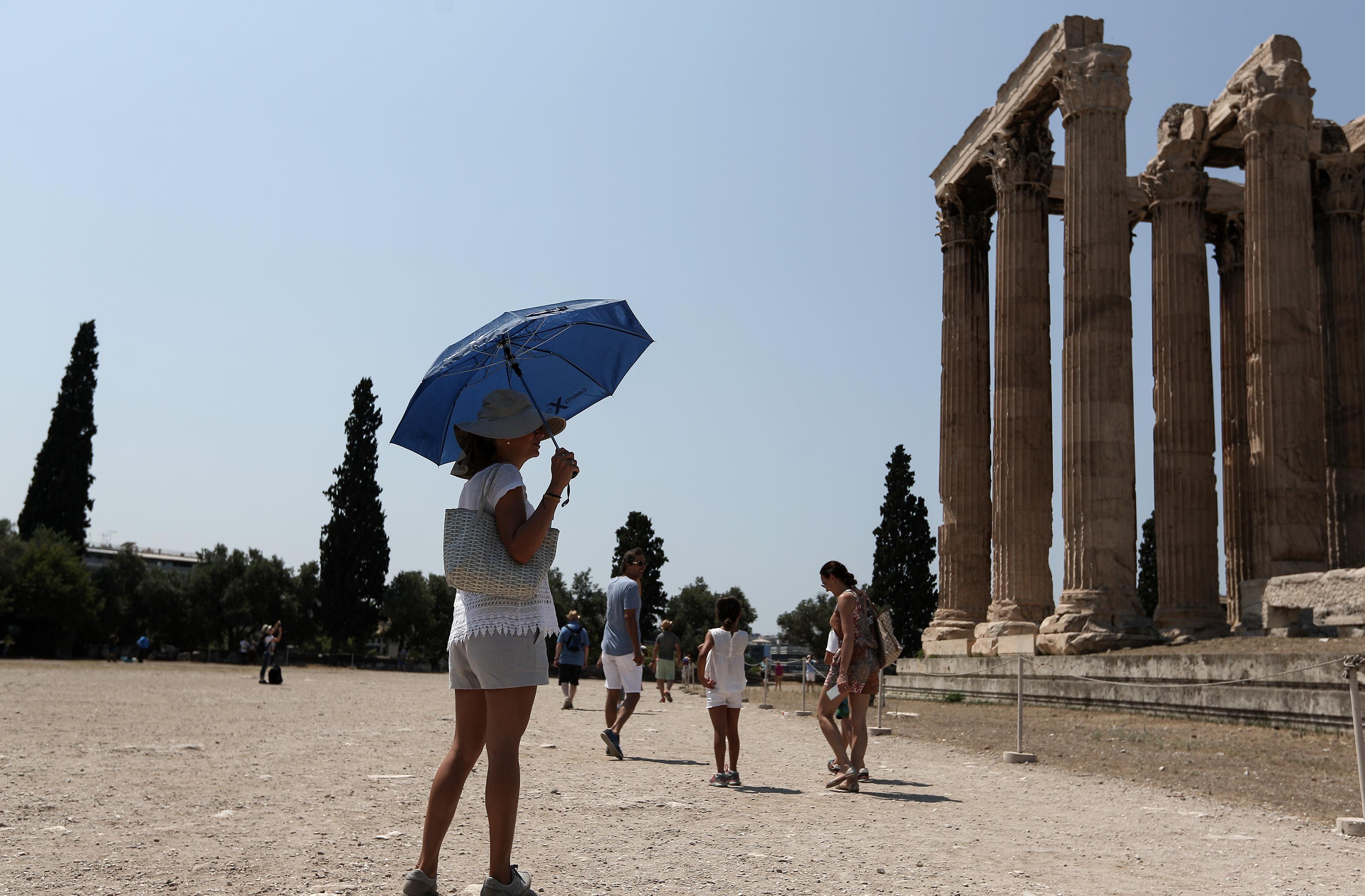 Μίνι καύσωνας, στους 39 βαθμούς ο υδράργυρος