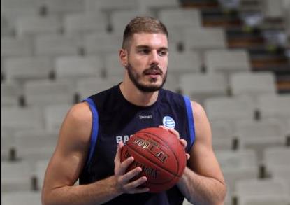 Και επίσημα τέλος από την ΑΕΚ ο Σαρικόπουλος