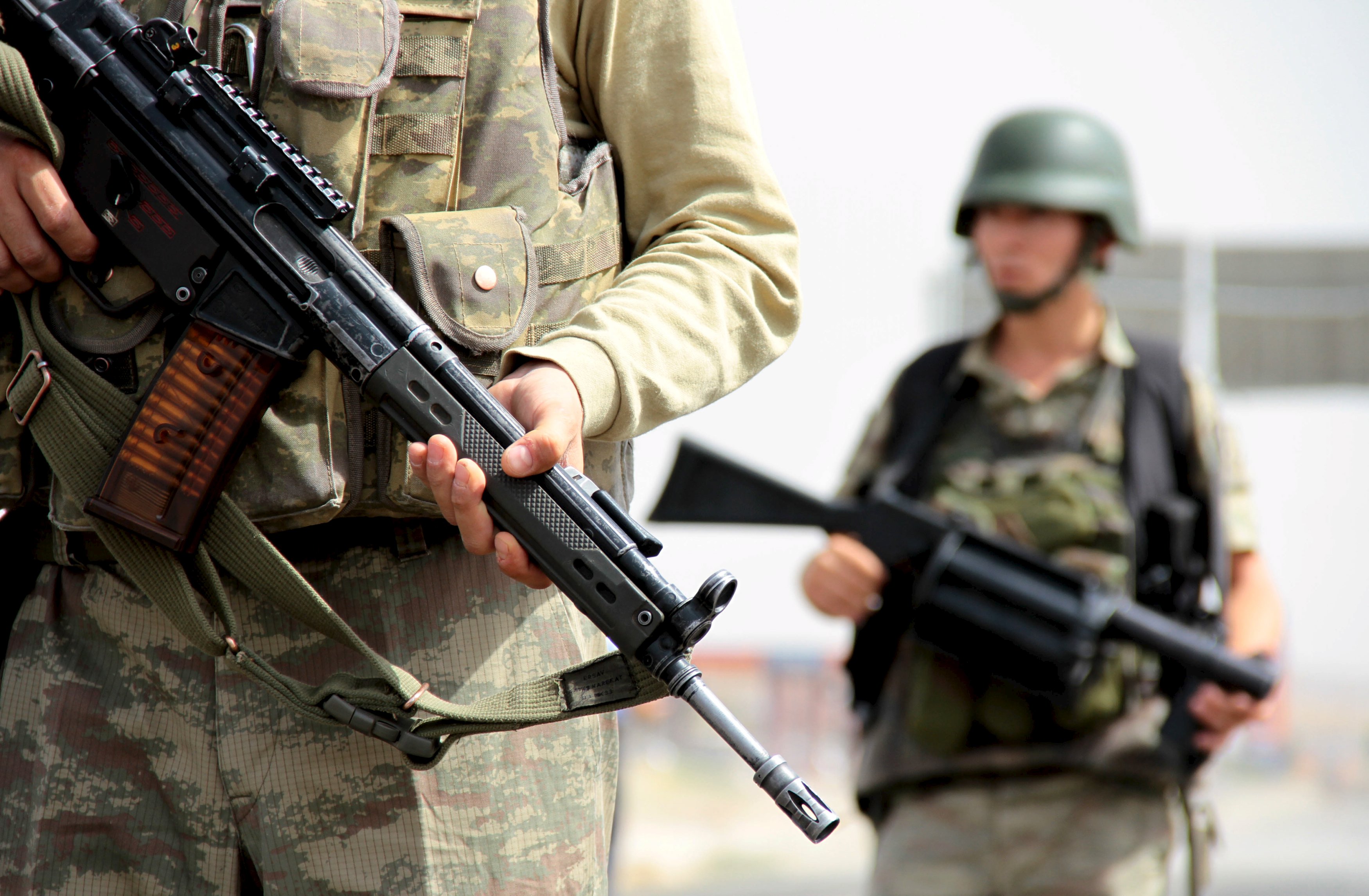 Πέντε στρατιώτες νεκροί, οκτώ τραυματίες στην νοτιοανατολική Τουρκία