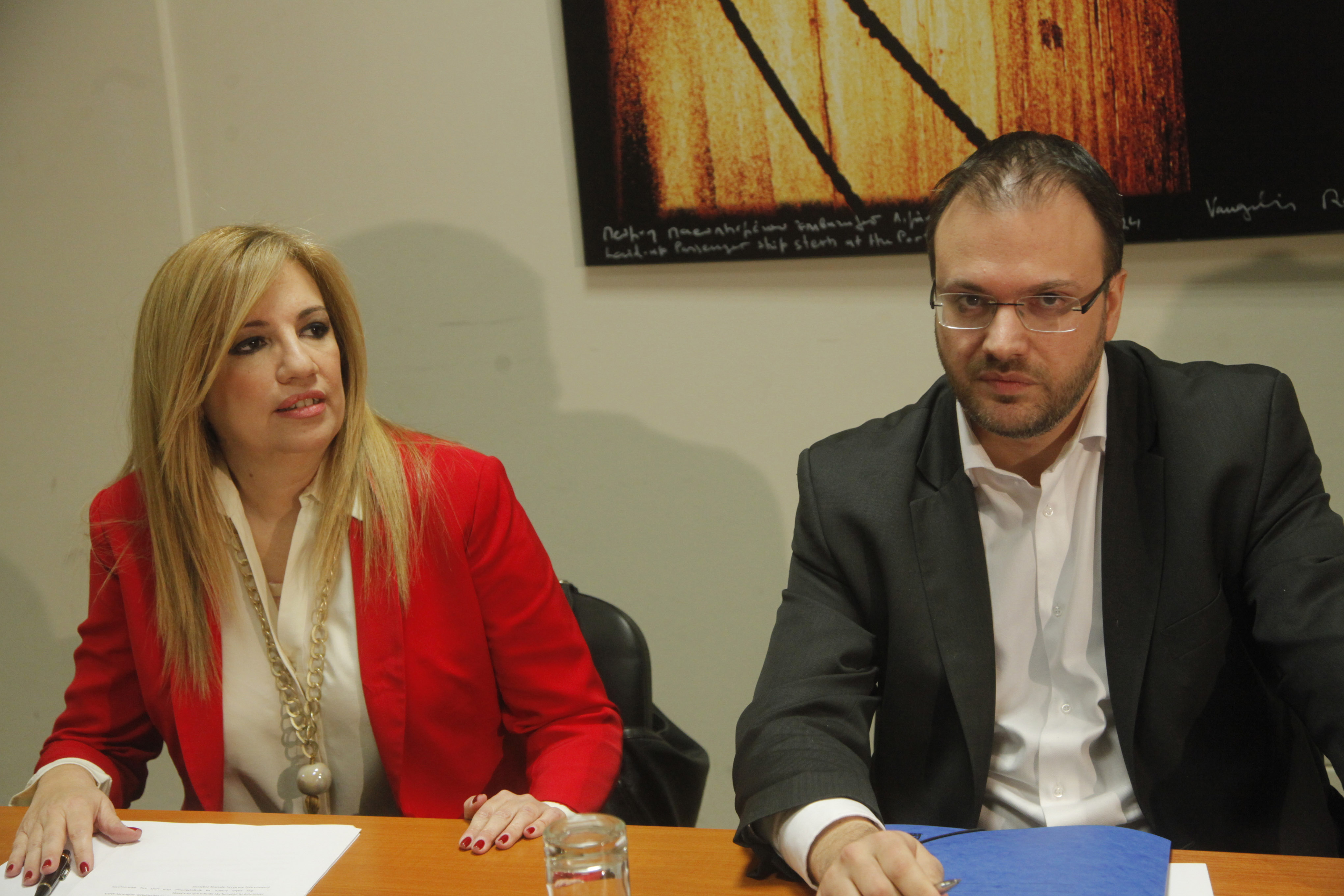 Ρήξη στη Δημοκρατική Συμπαράταξη προκαλεί ο εκλογικός νόμος