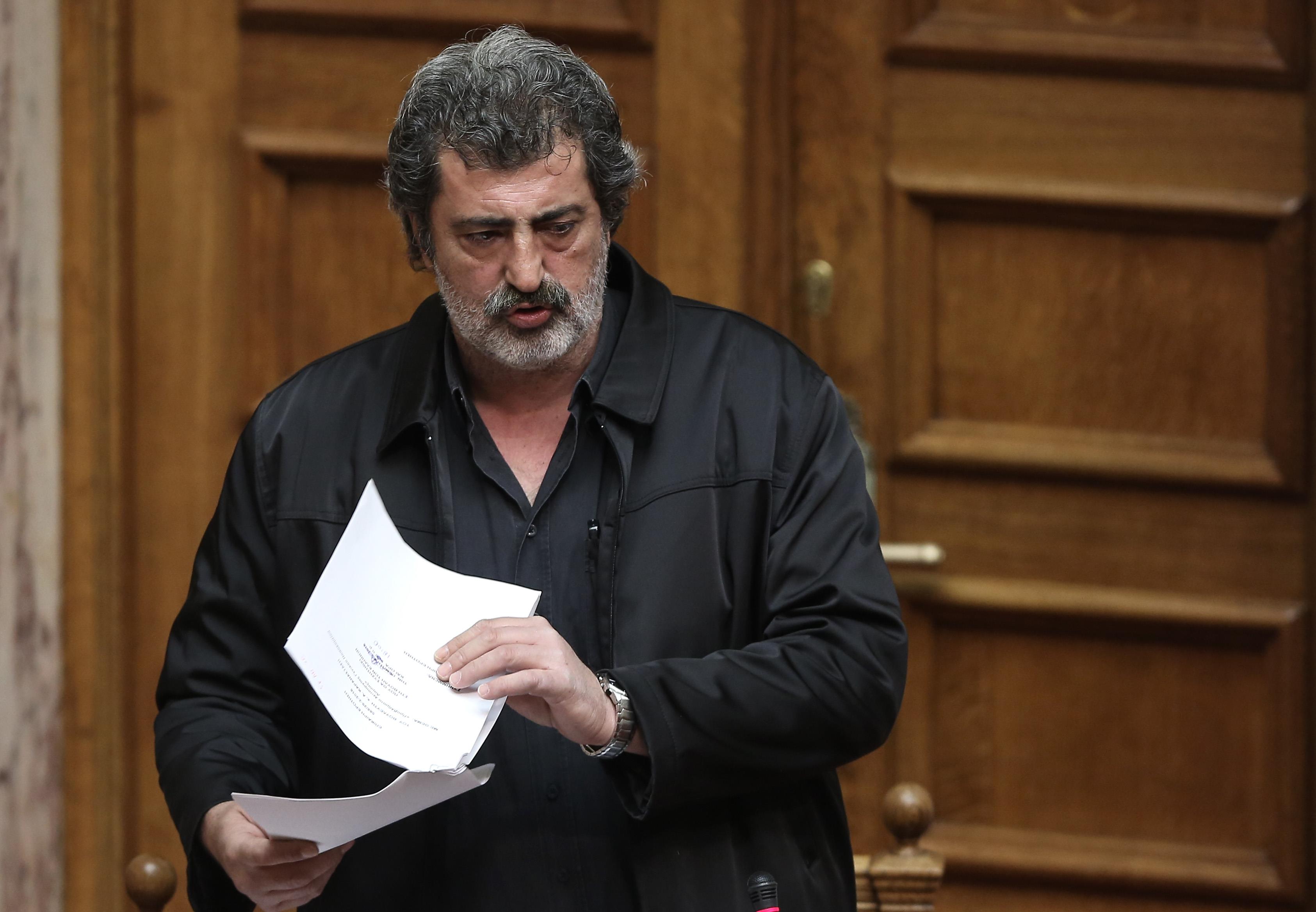 Boυλευτές της ΝΔ κατά Πολάκη για «προσβολή κοινοβουλευτικών διαδικασιών»