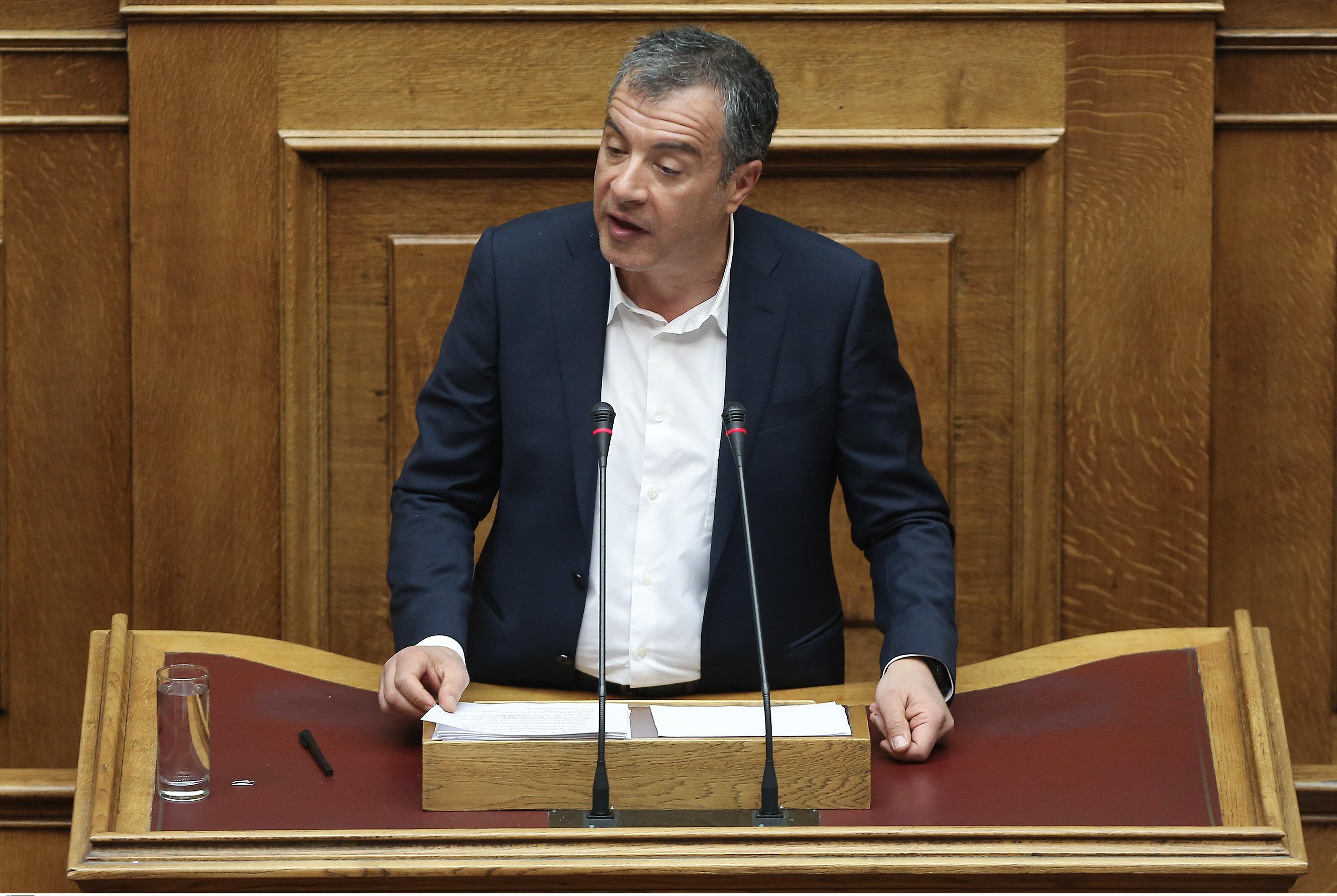 Θεοδωράκης: Να ξεχάσουν κάποιοι σκέψεις για κυβέρνηση χωρίς το πρώτο κόμμα