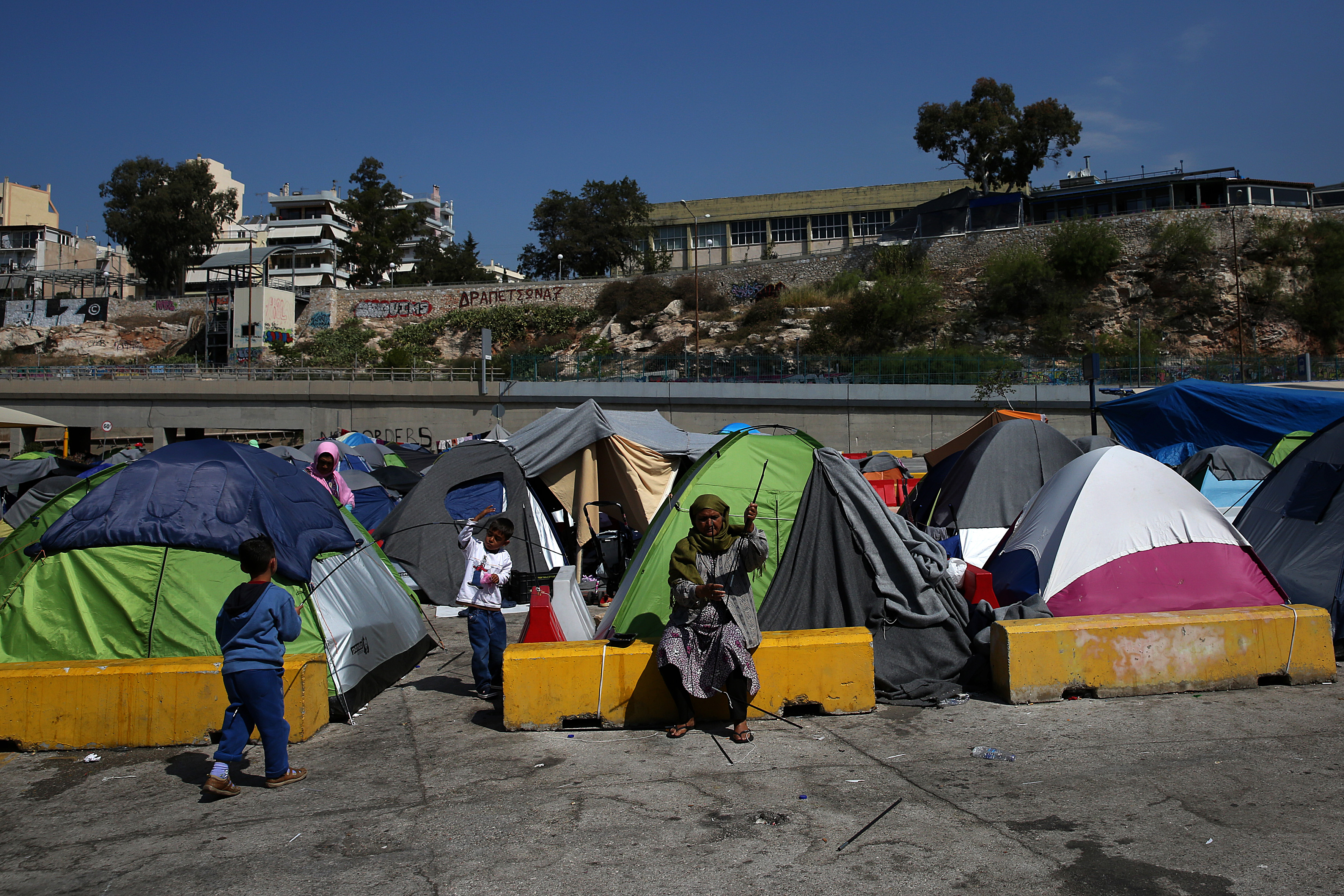 Εκκενώθηκε πλήρως από πρόσφυγες το λιμάνι του Πειραιά