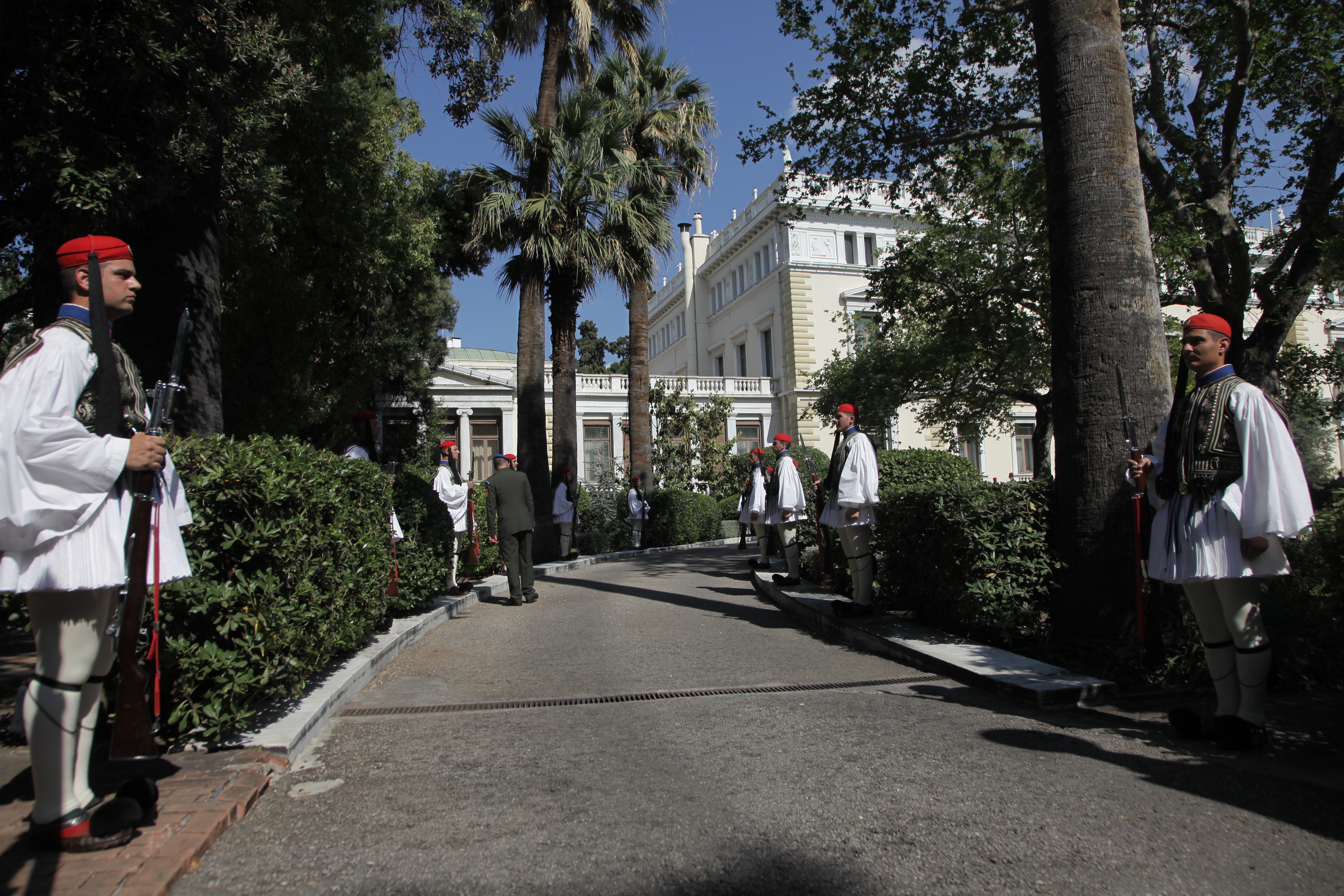 Κουρουμπλής: Ο Τσίπρας είναι πολύ νέος για να σκέπτεται την Προεδρία