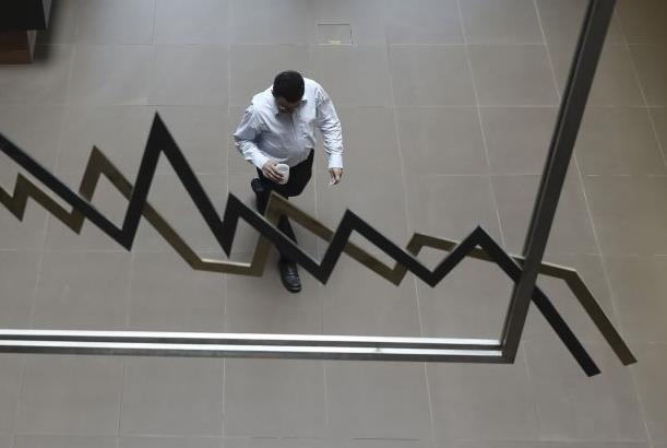 Πτωτικό άνοιγμα στο Χρηματιστήριο τη Δευτέρα