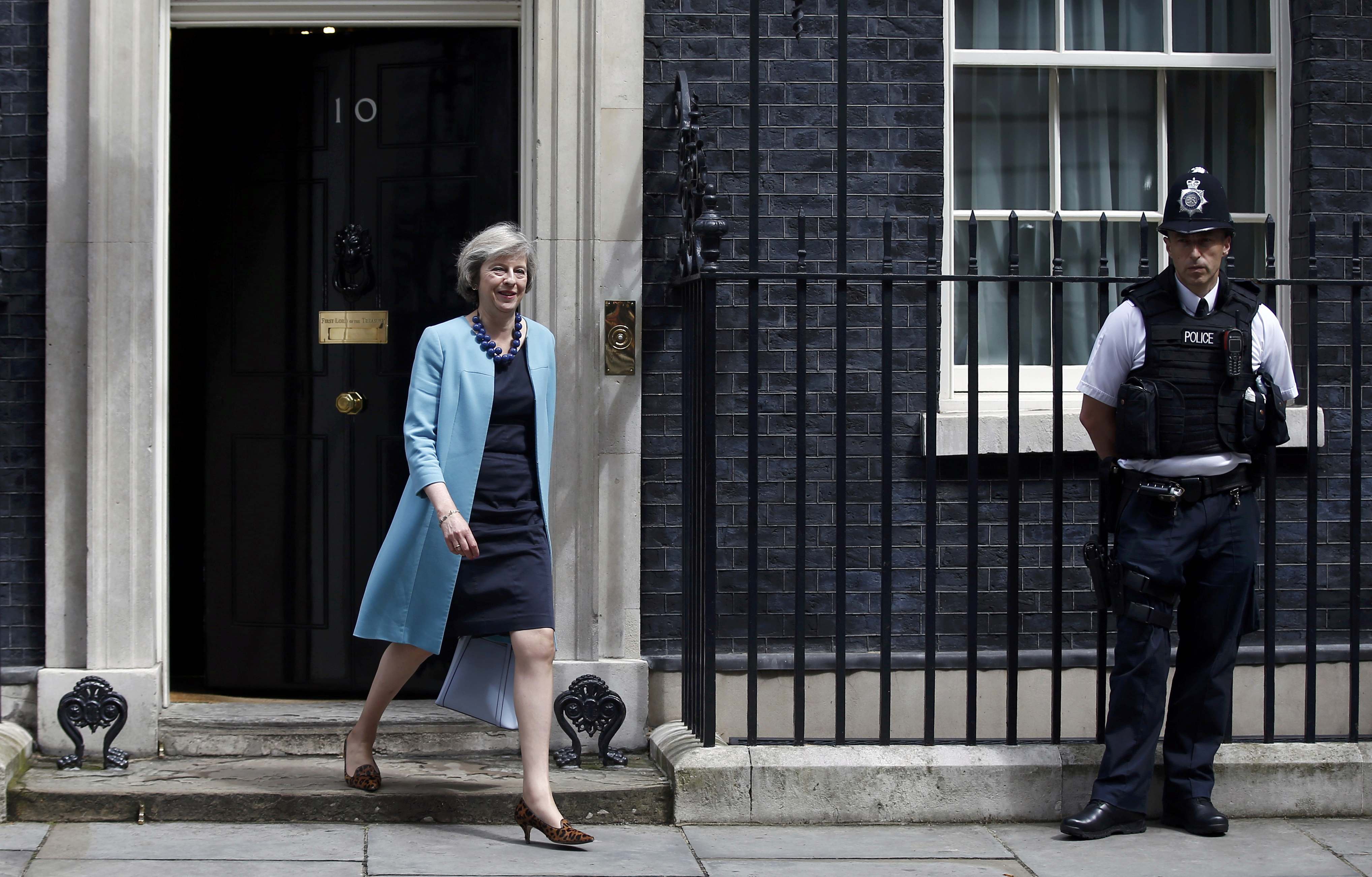 Λονδίνο: Ενισχύεται η στήριξη στην Μέι ενώ η ΕΕ επιμένει σε «έξοδο τώρα»