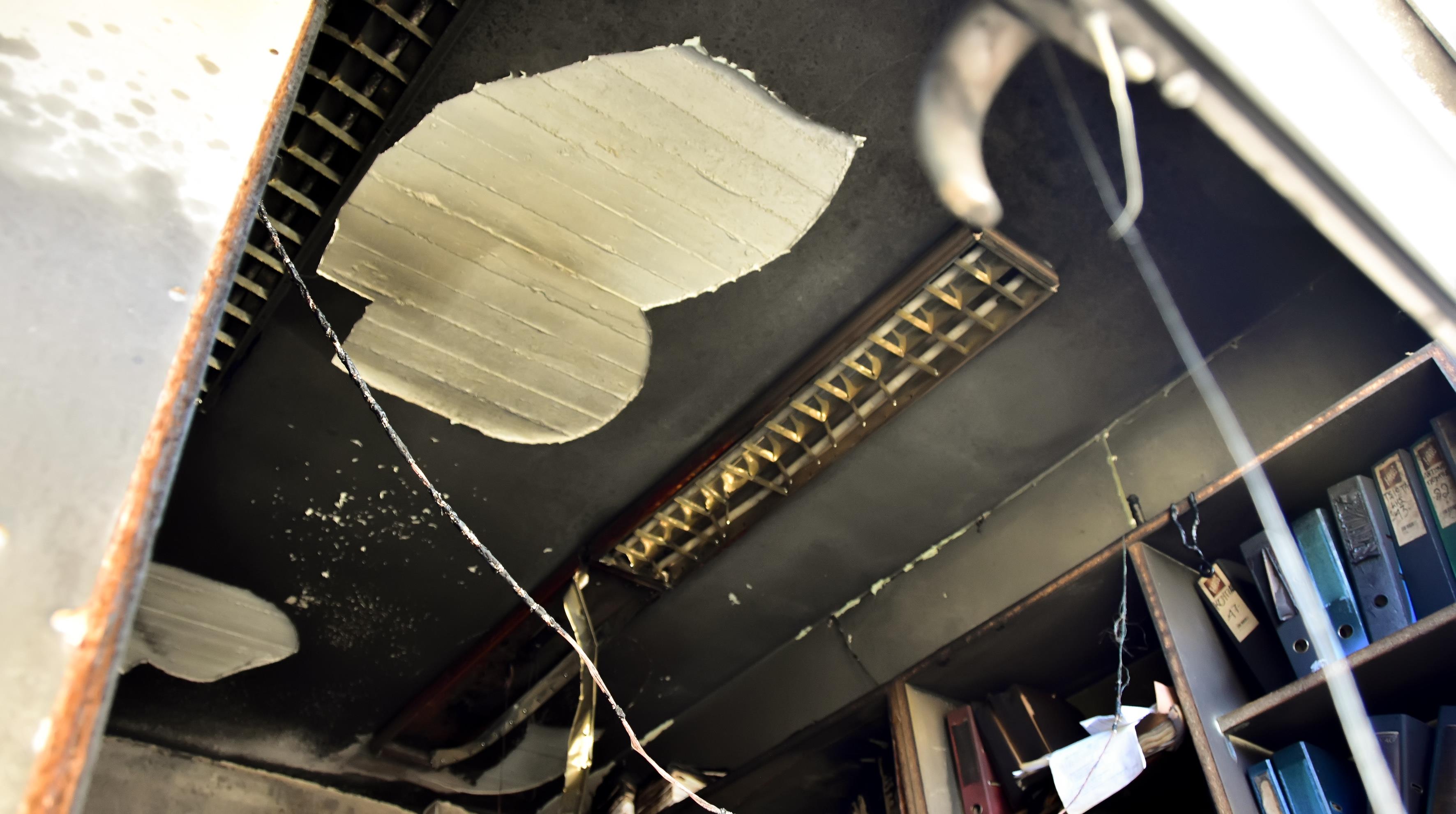 Εμπρησμός τα ξημερώματα στη ΔΟΥ Χολαργού