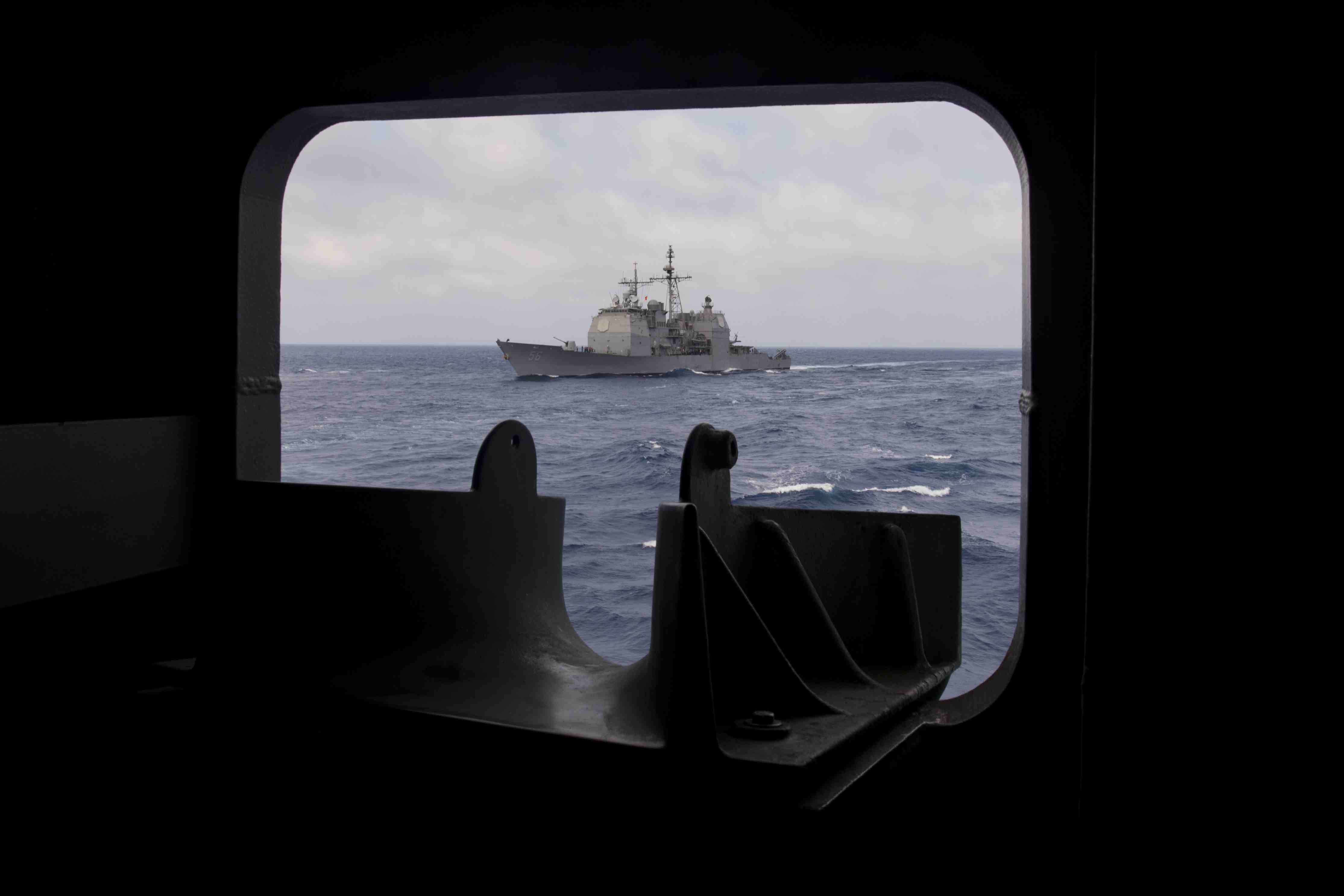 «Επικίνδυνοι ελιγμοί» ρωσικής φρεγάτας κοντά σε αμερικανικό πλοίο στην Μεσόγειο