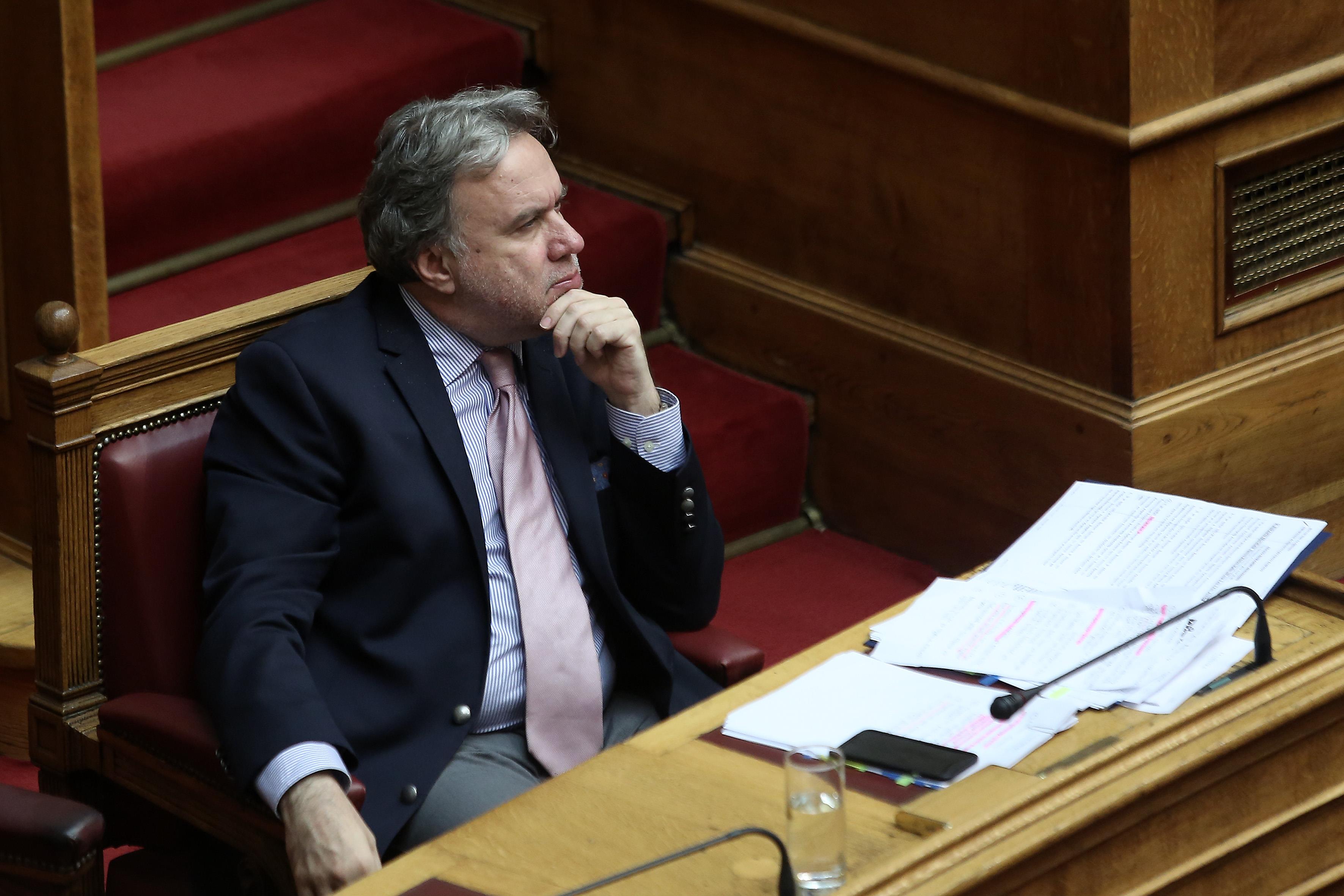 Κατρούγκαλος: Τι συζητάμε και τι όχι για τα εργασιακά