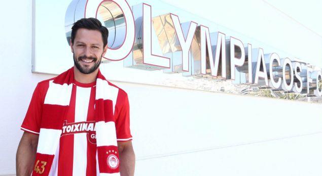 Ο Ολυμπιακός ανακοίνωσε την απόκτηση του Ντε Λα Μπέγια