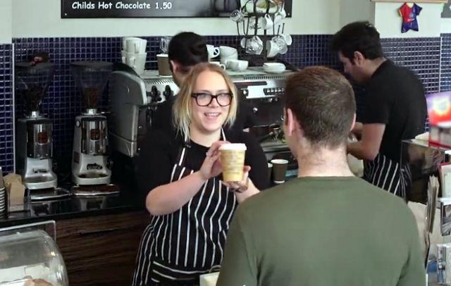 Φάρσα σε καφετέρια δείχνει πόσο εύκολη είναι η συλλογή προσωπικών δεδομένων