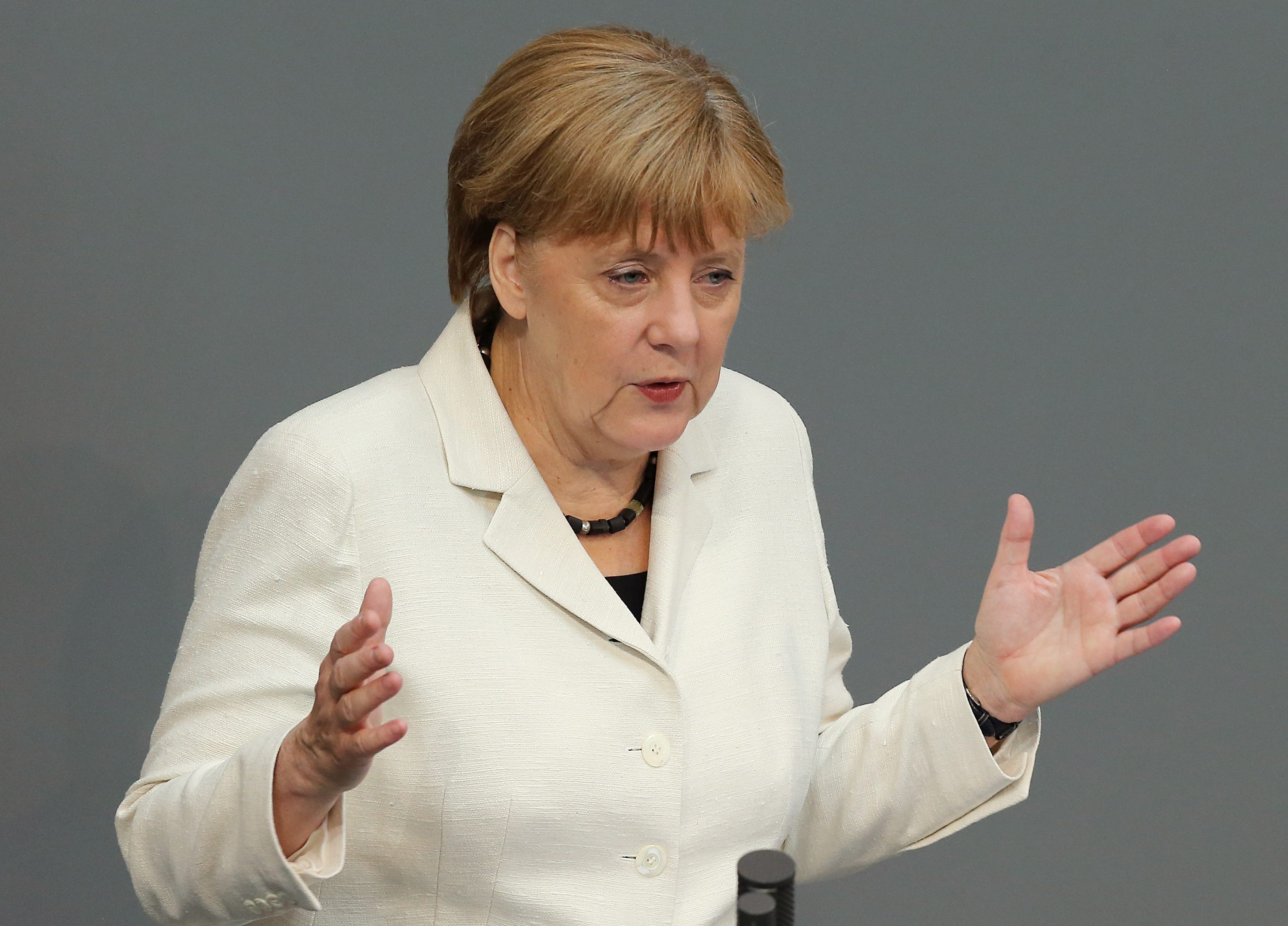 Και διάλογος και ΝΑΤΟϊκή αποτροπή, η στρατηγική Μέρκελ για τη Ρωσία