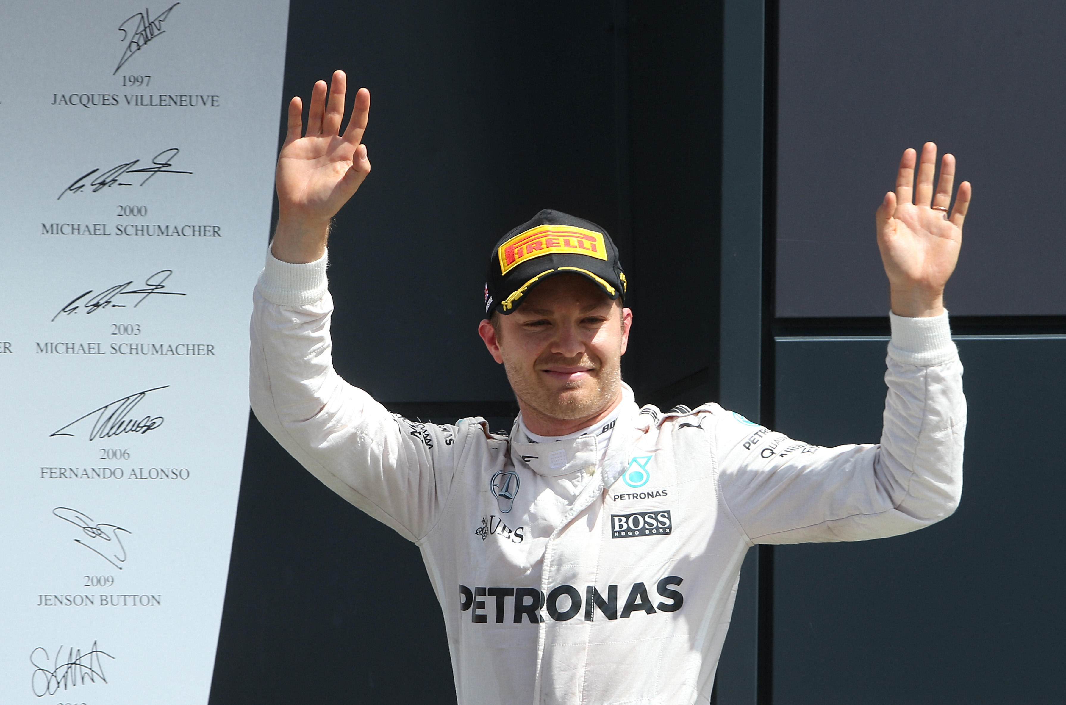 F1: Χάνει τη δεύτερη θέση του βρετανικού grand prix o Ν. Rosberg
