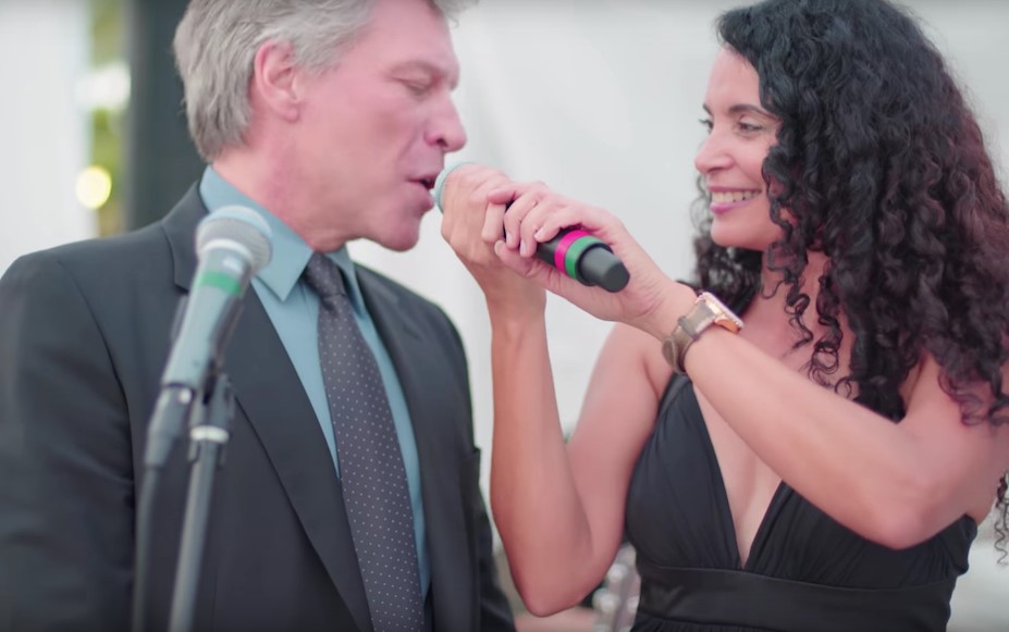 Πώς βρέθηκε σε αμήχανη θέση ο Τζον Μπον Τζόβι