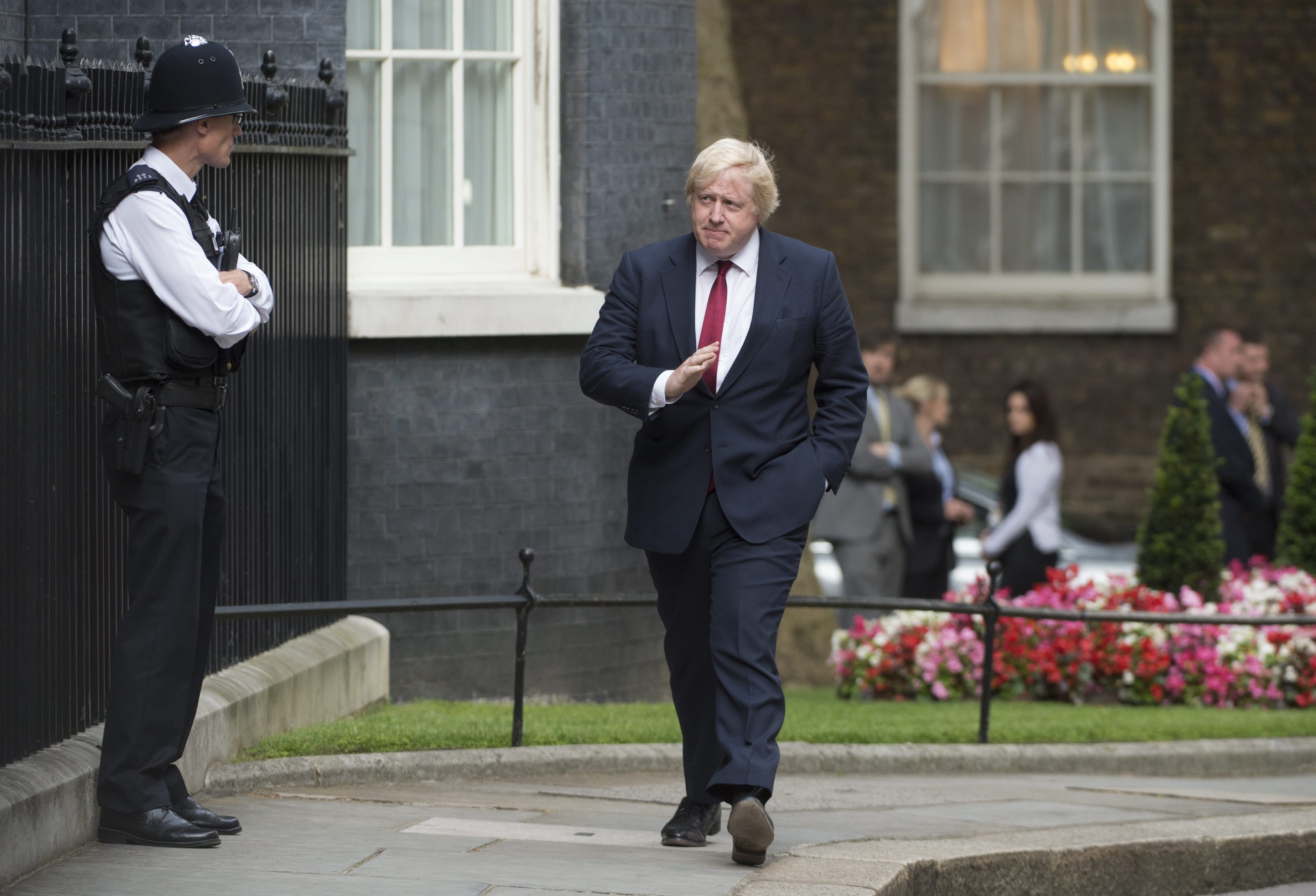 Τζόνσον: «Πρώτες στην ουρά» για διαβουλεύσεις οι ΗΠΑ