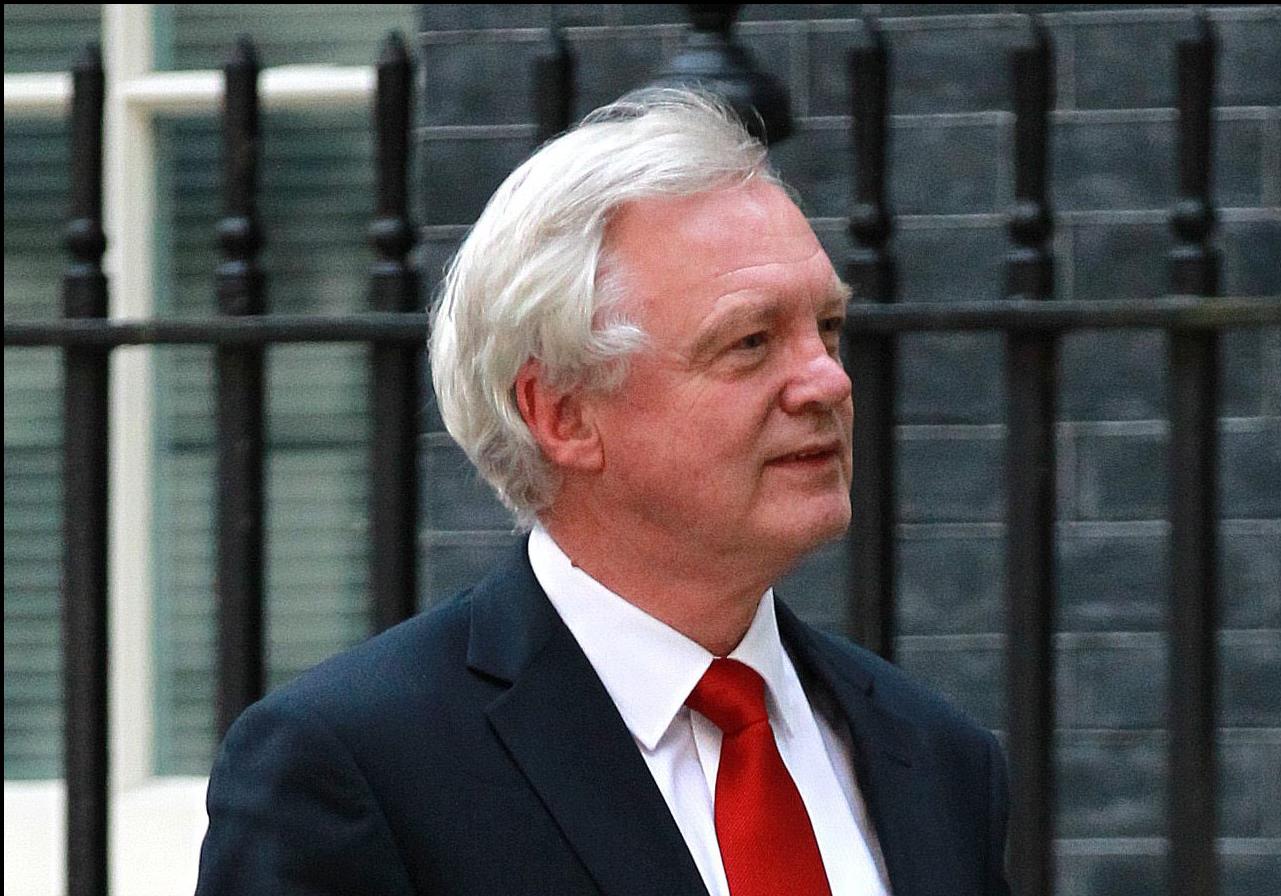 Δεν εγγυάται τίποτα η Βρετανία στους νεοεισερχόμενους Ευρωπαίους μετανάστες