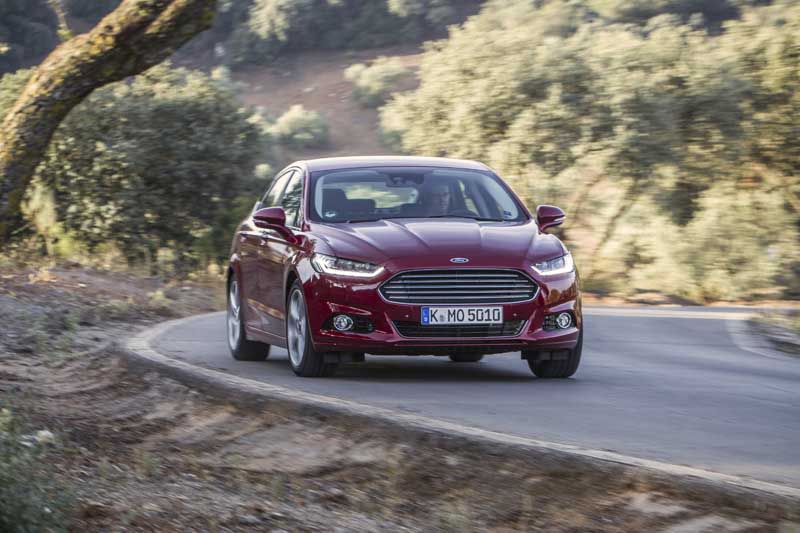 Ανάκληση για Ford Mondeo, S-Max, Galaxy και Edge λόγω δυσλειτουργίας των φωτιστικών σωμάτων
