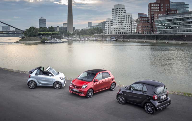 smart Brabus: Στην Ελλάδα το τρίο των «πυραύλων τσέπης» -από 20.930 ευρώ