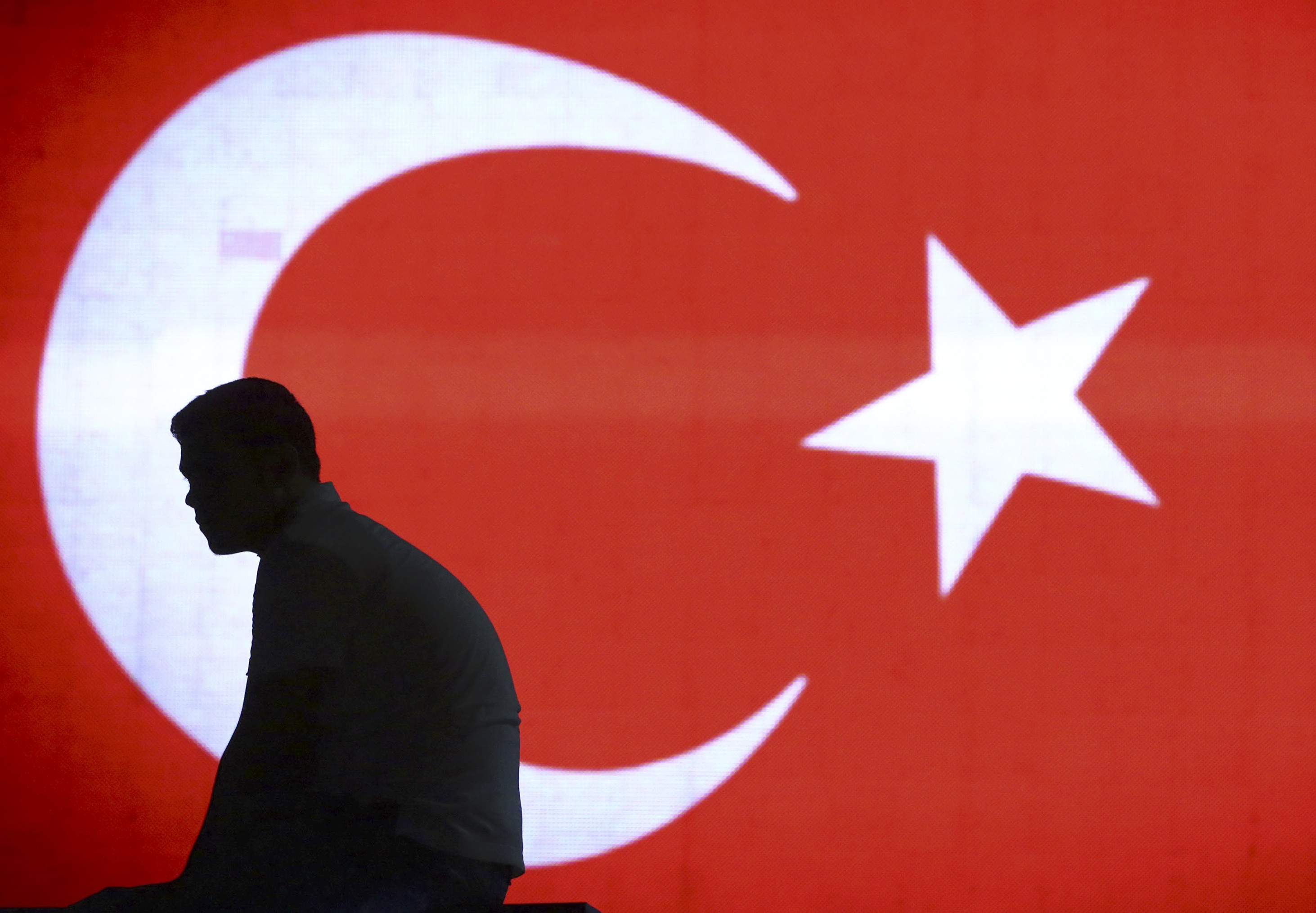 Η S&P υποβάθμισε την Τουρκία σε «BB»
