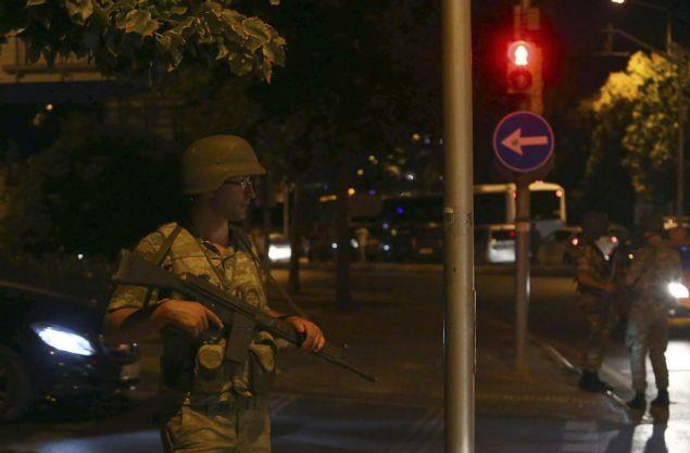 Βίντεο σοκ από τη γέφυρα του Βοσπόρου τη νύχτα του πραξικοπήματος