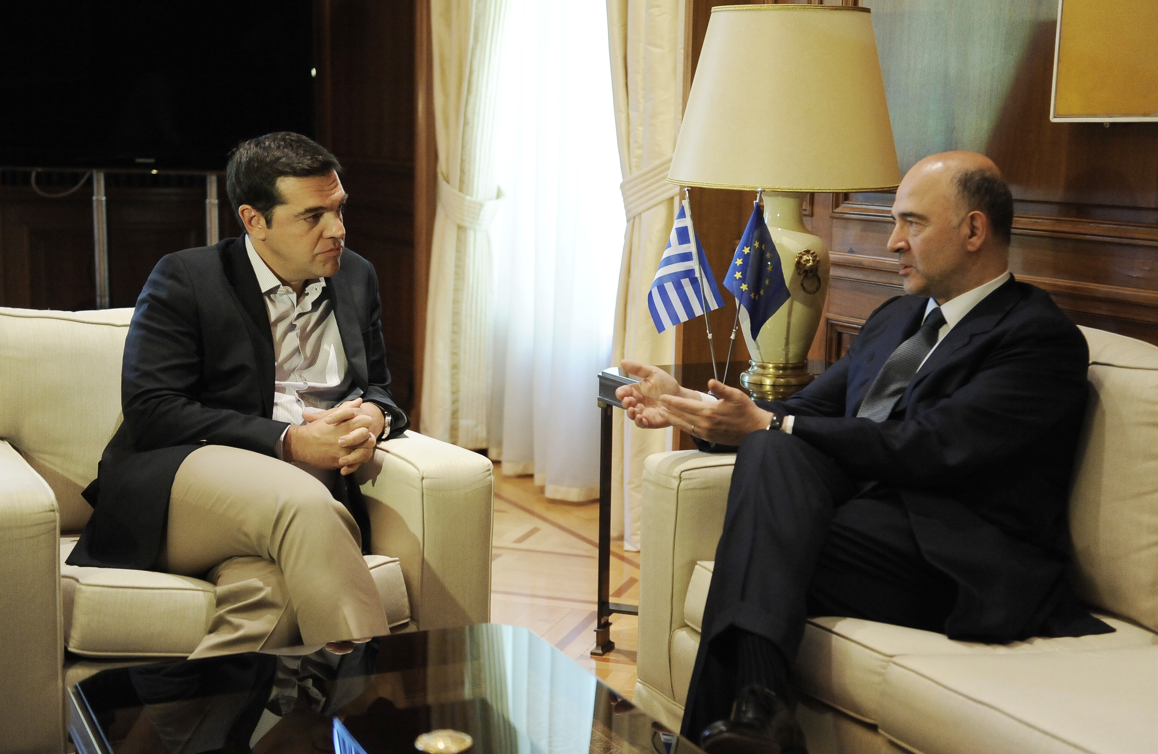 Μέτρα για το χρέος το συντομότερο ζήτησε ο Τσίπρας από τον Μοσκοβισί