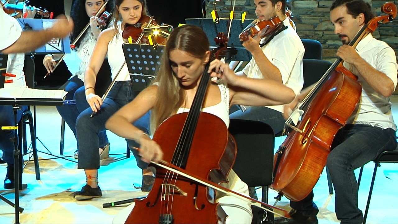 Με την Καμεράτα Τζούνιορ σήκωσε αυλαία το 2ο Διεθνές Φεστιβάλ Άνδρου