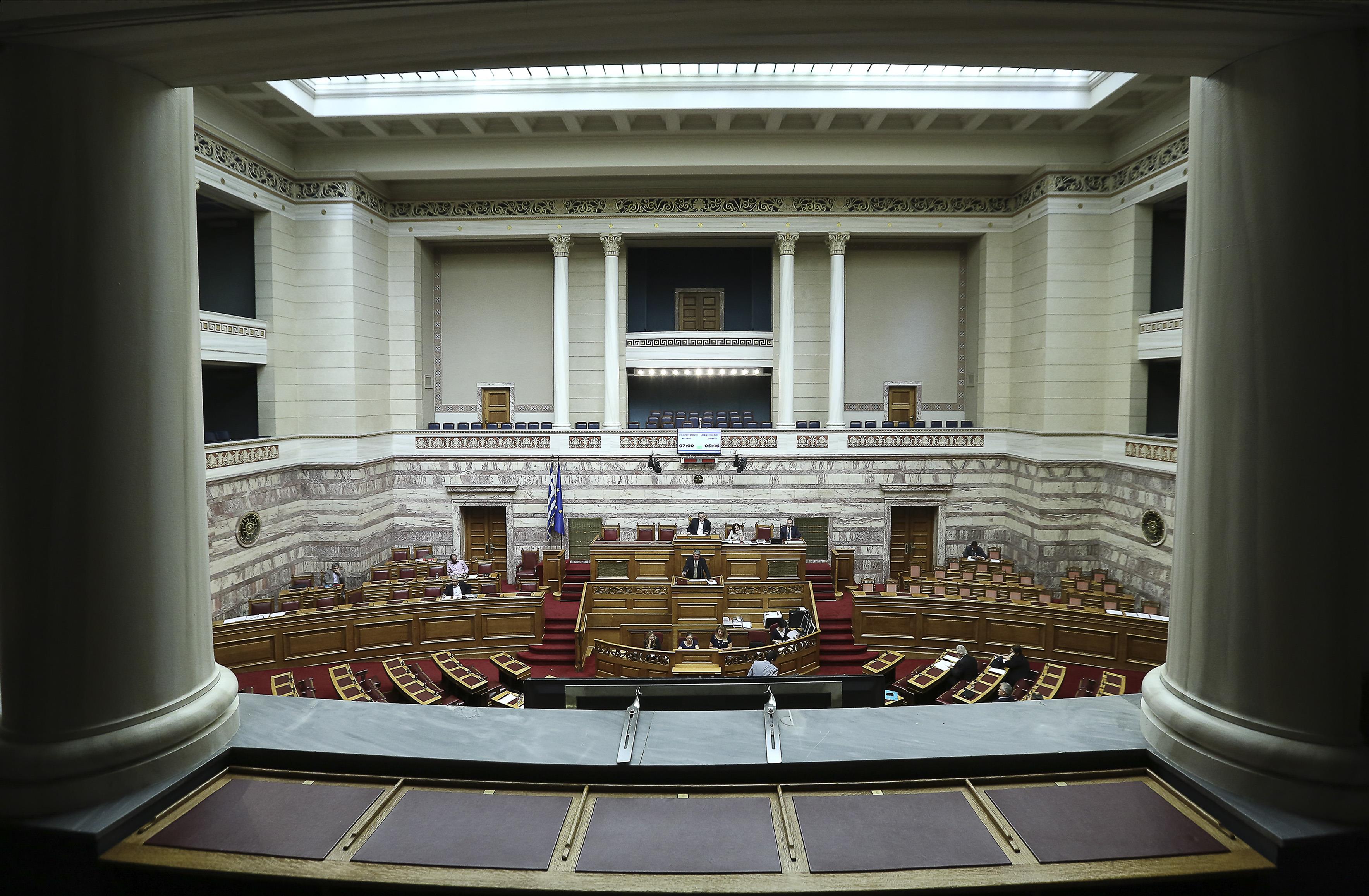 Κορυφώνεται η κοινοβουλευτική «μάχη» για τον εκλογικό νόμο