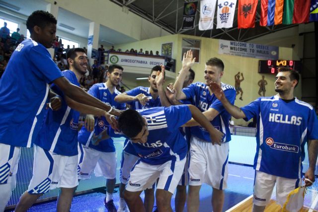 Διά περιπάτου στους «8» οι Νέοι, 82-61 τη Μ.Βρετανία