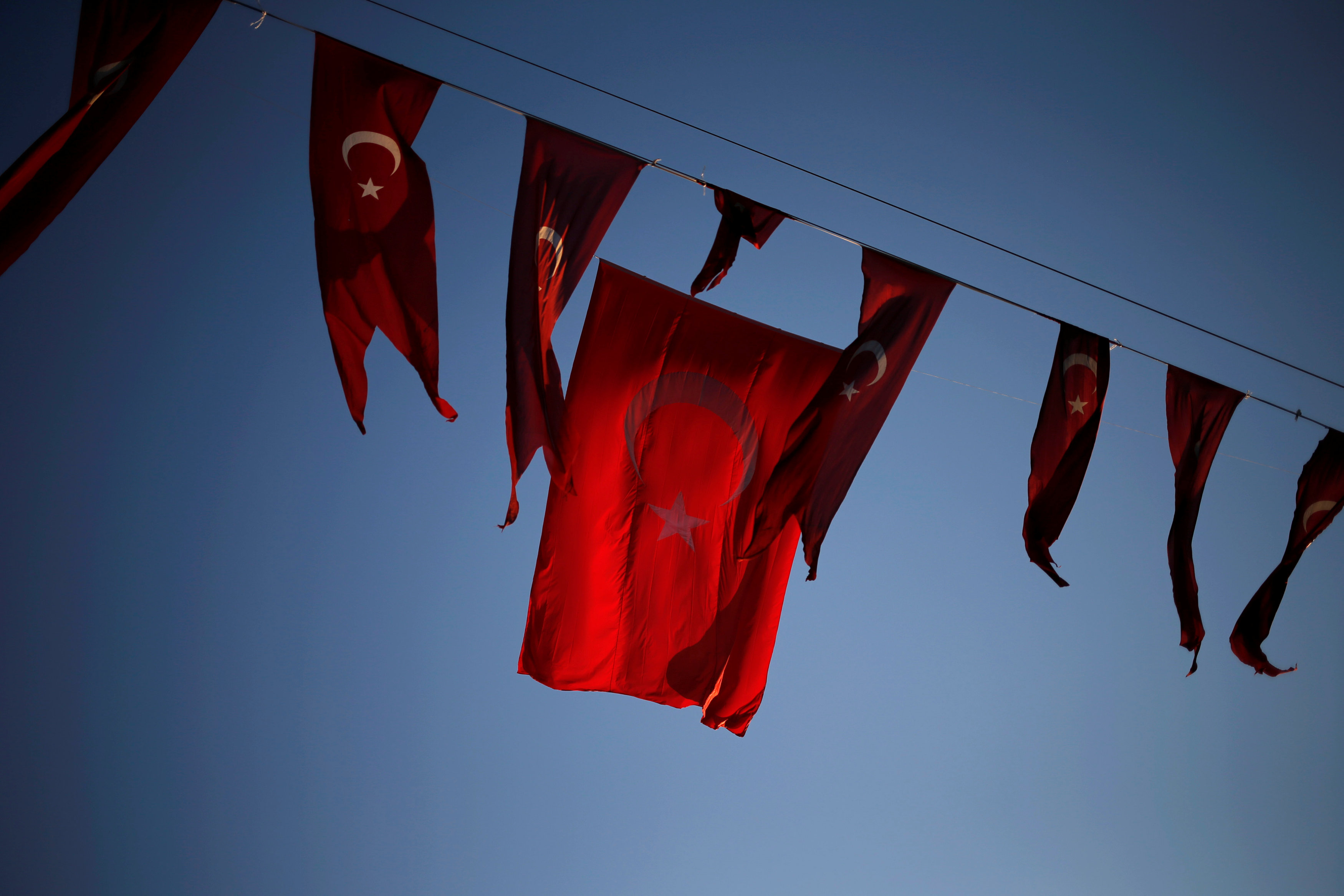 Κάλεσμα σε «συγκέντρωση για τη δημοκρατία» στην Κωνσταντινούπολη