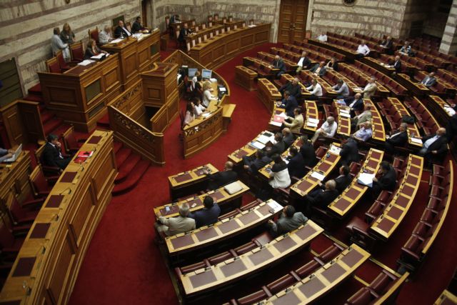 Ταξίδια χωρίς όριο δαπανών για τους συνοδούς του πρωθυπουργού