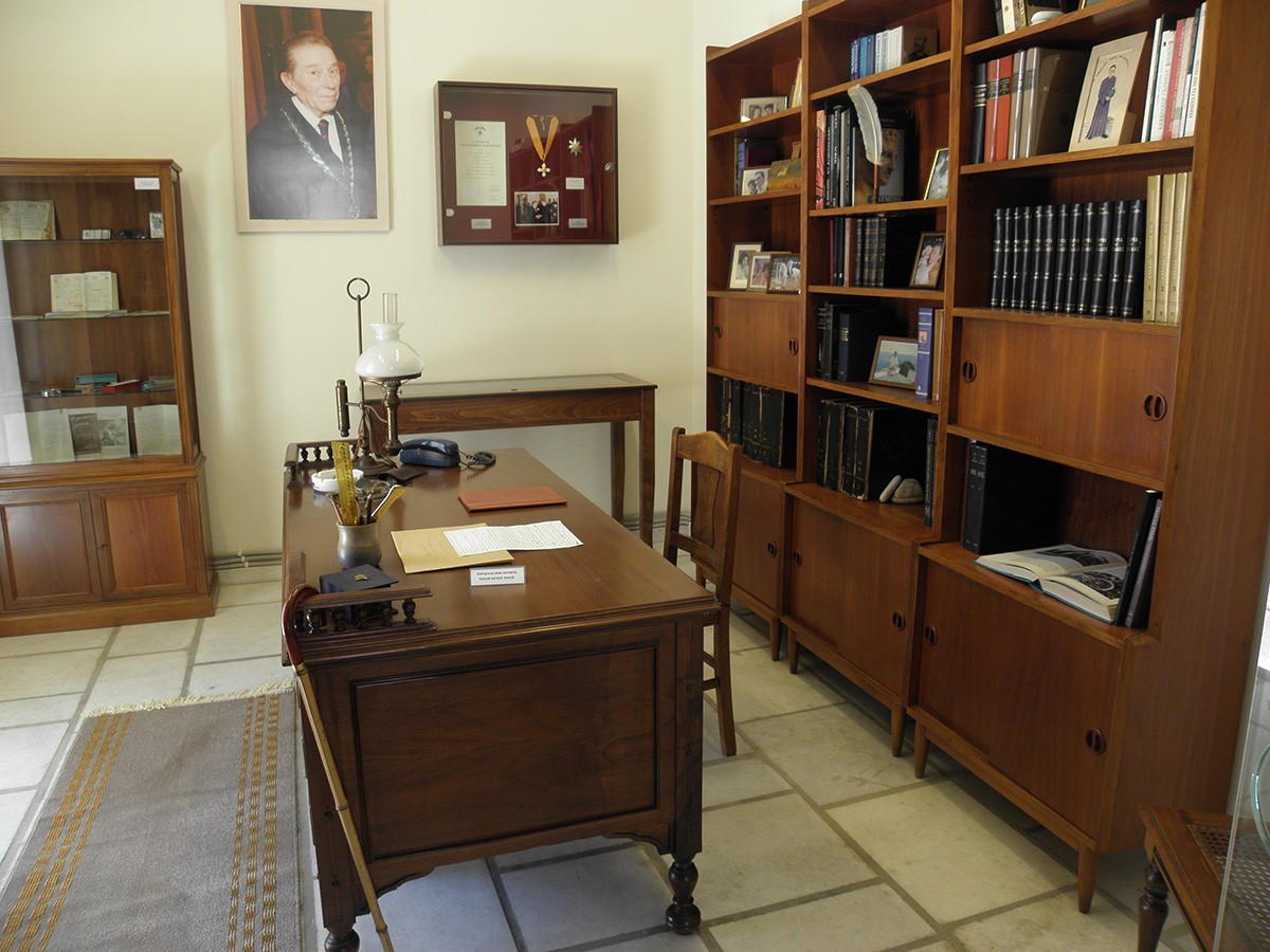 Εκδηλώσεις στο νέο «Θεατρικό Μουσείο Ιάκωβος Καμπανέλλης» στη Νάξο