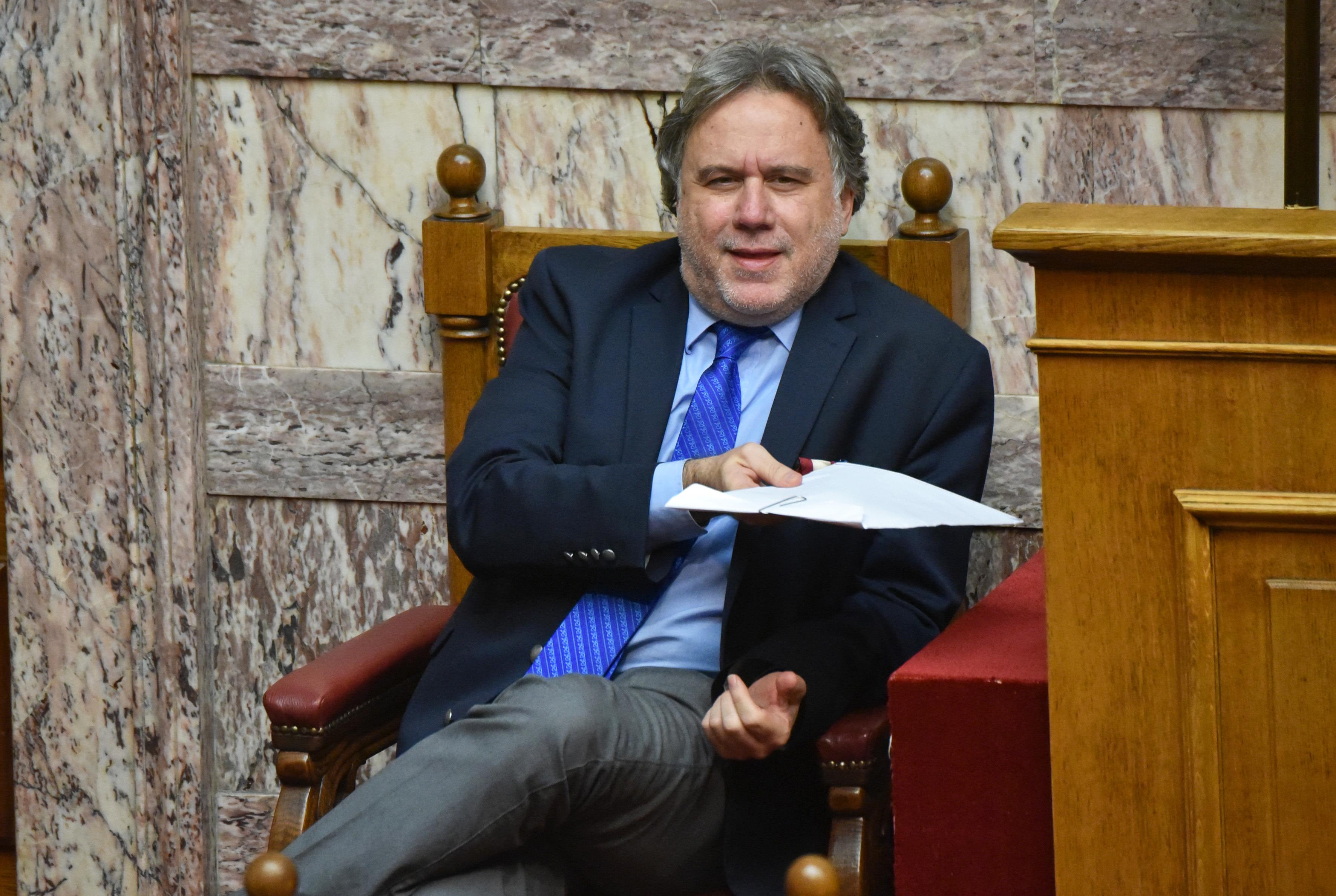 Κόντρες στην Βουλή για την κατάθεση τροπολογιών στο παρά πέντε