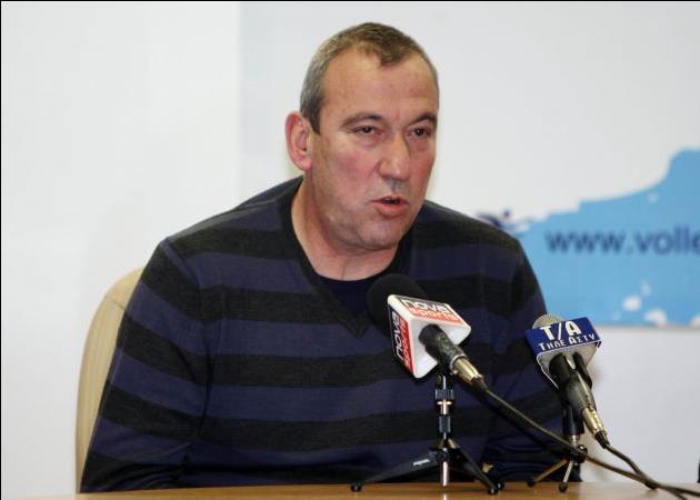 Ξανά ο Τάκης Φλώρος στον πάγκο της εθνικής βόλεϊ γυναικών