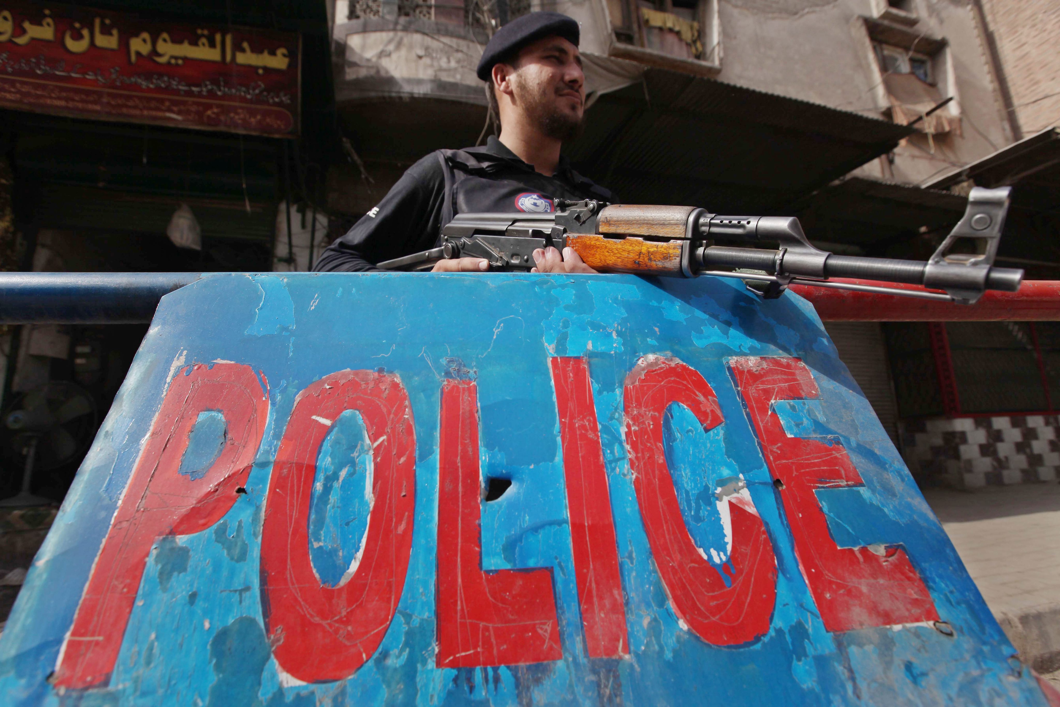 Πακιστανός μαχαίρωσε 17 γυναίκες για να εκδικηθεί τη μητριά του