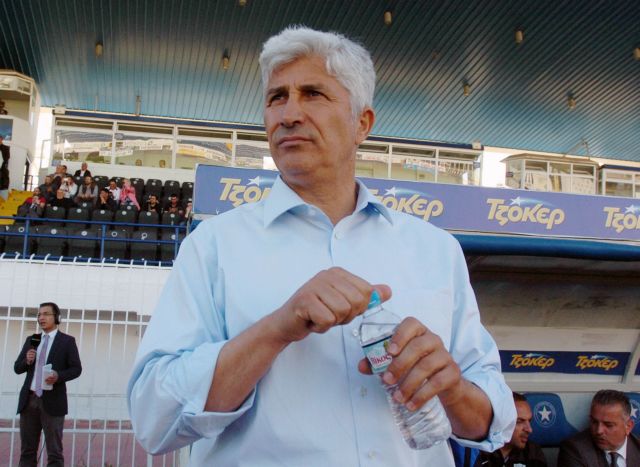 Οι παλαίμαχοι της ΑΕΚ στηρίζουν τον Στέλιο Μανωλά