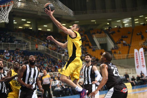 Αποχώρησε από την ενεργό δράση ο Καλαμπόκης