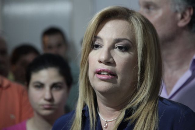 ΠΑΣΟΚ: Η κυβέρνηση που κόβει το ΕΚΑΣ δεν έχει δικαίωμα να μιλά