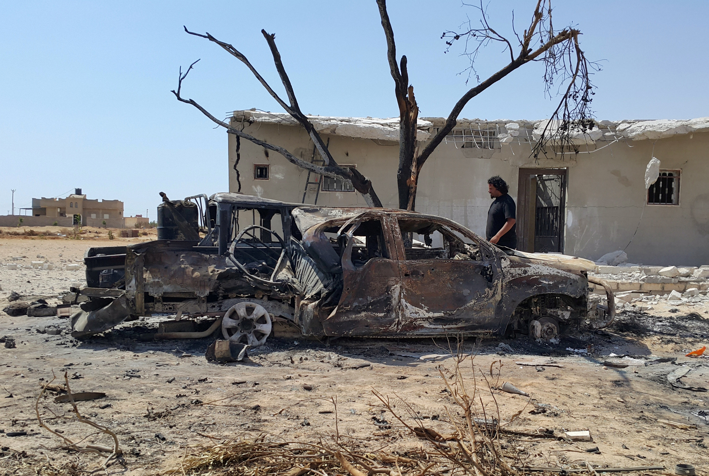 Δεκάδες νεκροί και τραυματίες από έκρηξη παγιδευμένου οχήματος στη Βεγγάζη