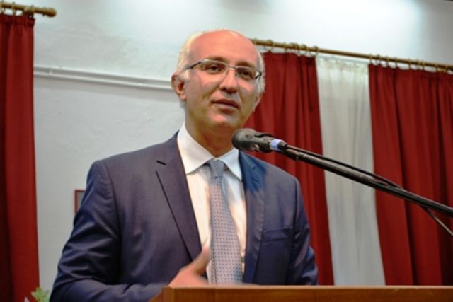 Δήμαρχος σε ρόλο οδηγού ΕΚΑΒ για να σωθεί μια ανθρώπινη ζωή