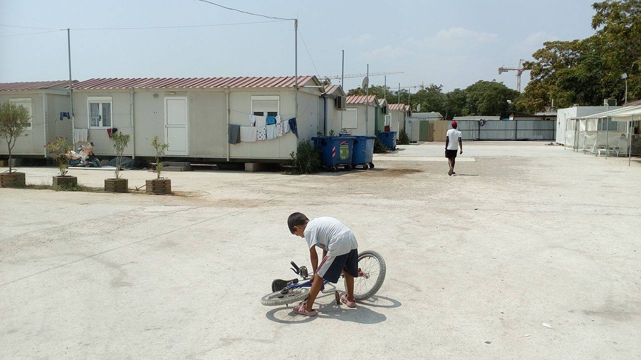 Ειδικές ζώνες για ασυνόδευτους ανήλικους ετοιμάζονται σε δομές φιλοξενίας
