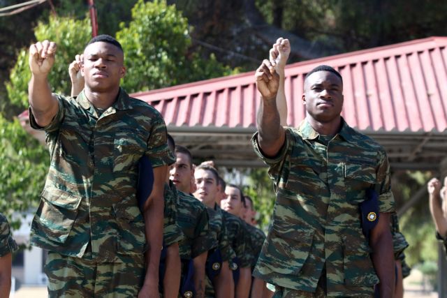 Τα αδέρφια Αντετοκούνμπο ορκίστηκαν στρατιώτες και το διασκεδάζουν