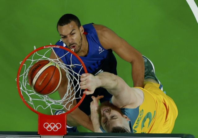 Μπάσκετ (Α): Σαρωτικές οι ΗΠΑ με Κίνα, η Αυστραλία συνέτριψε τη Γαλλία, εύκολα η Σερβία