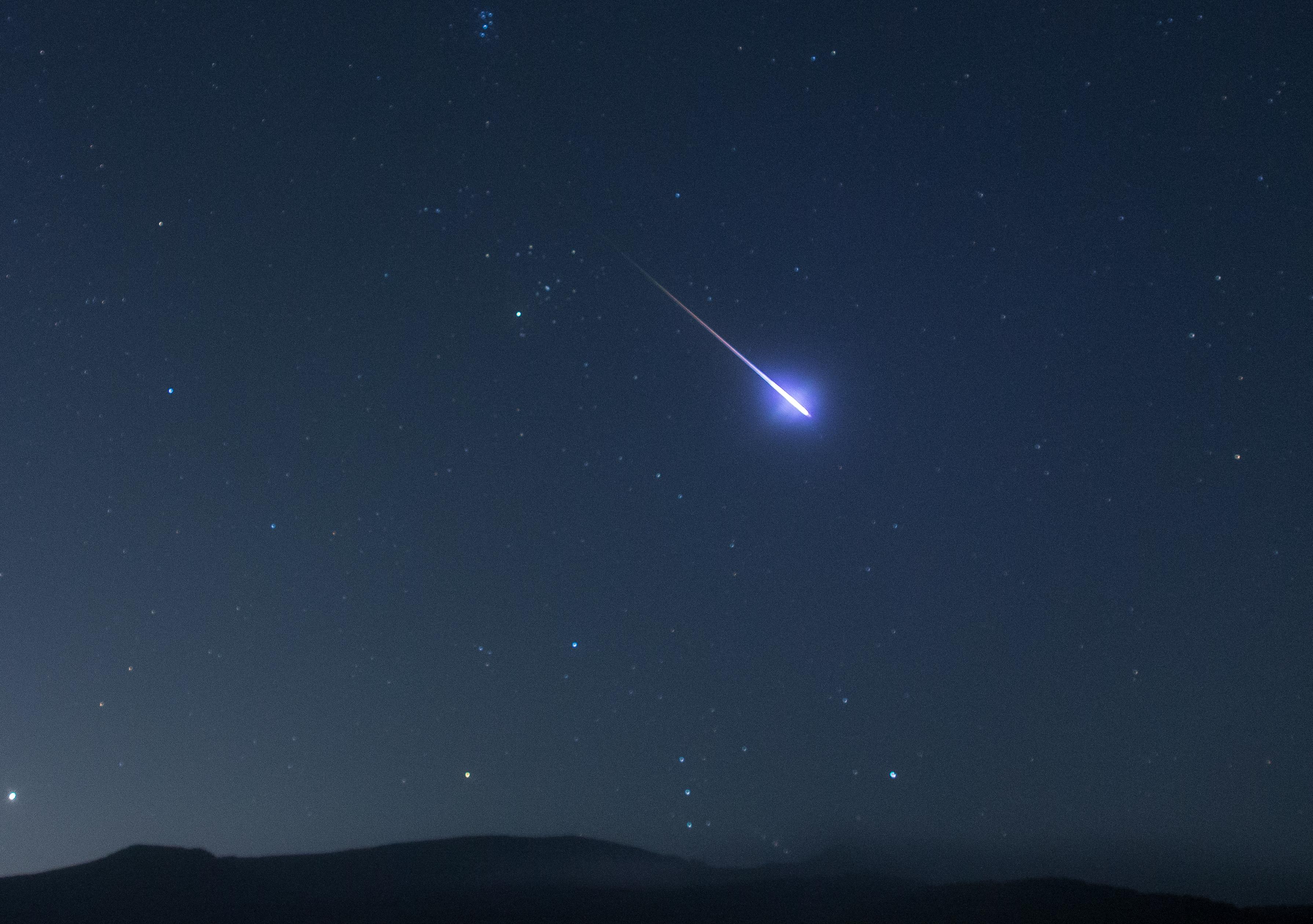 Κορυφώνεται το βράδυ της Πέμπτης η βροχή των Περσείδων