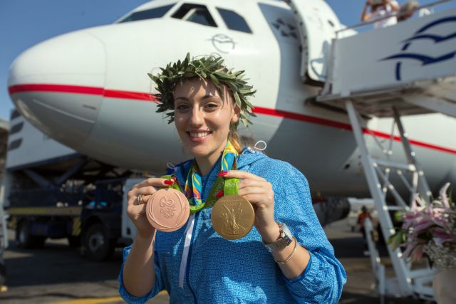 ΠΑΣΟΚ: Βολές για την απουσία Κορακάκη από το Προεδρικό Μέγαρο