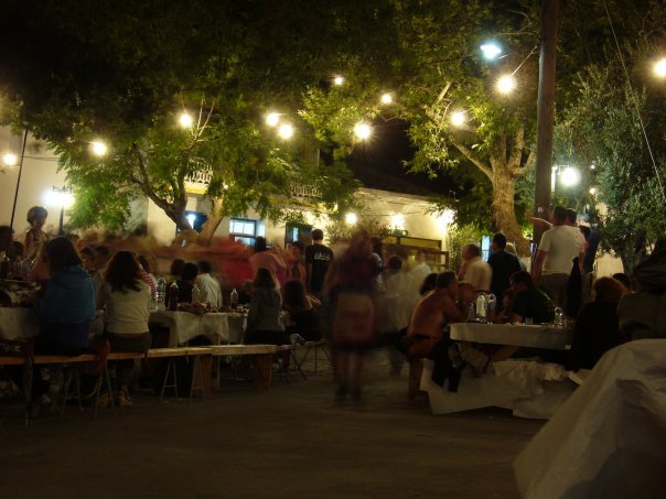 Αύγουστος: Μεσ’ του Αιγαίου τα… πανηγύρια