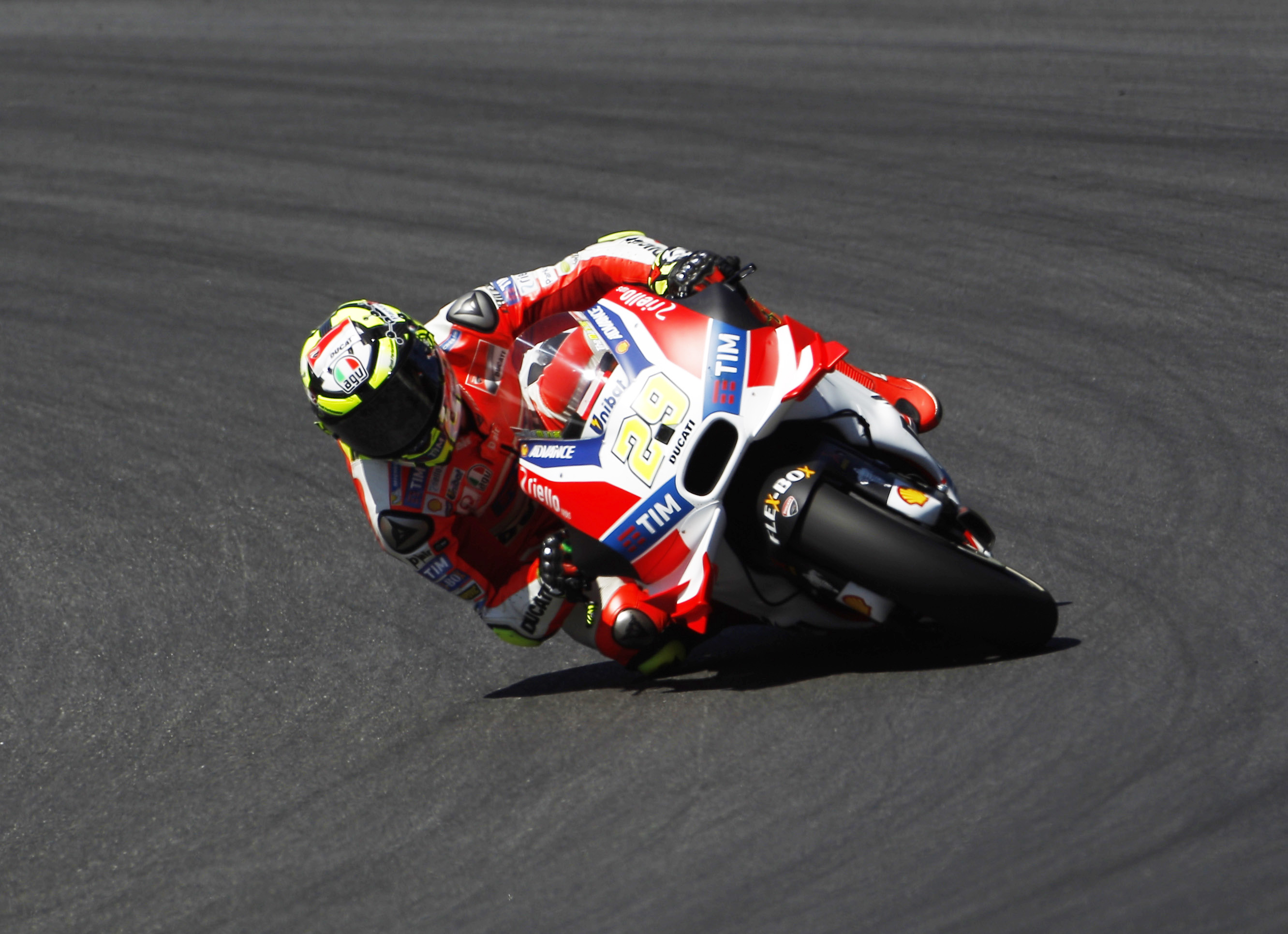 Moto GP – Αυστρία 2016: Παρθενική νίκη A. Iannone στο 1-2 της Ducati