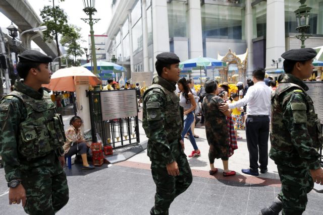 Ταϊλάνδη: Συλλήψεις 15 υπόπτων για τις επιθέσεις σε τουριστικά θέρετρα