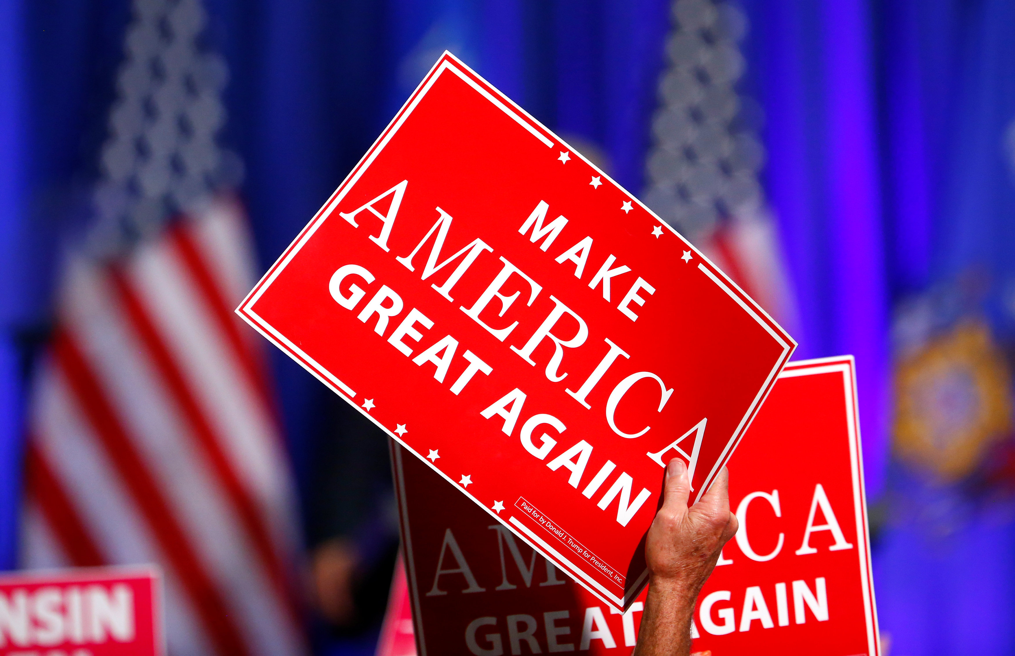 Ανασχηματισμός στο επιτελείο του Τραμπ, ενισχύεται ο ρόλος των «σκληρών»