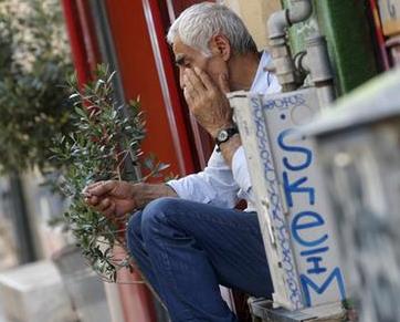 Παραμένουν τεράστιες οι συνέπειες της κρίσης στην Ελλάδα