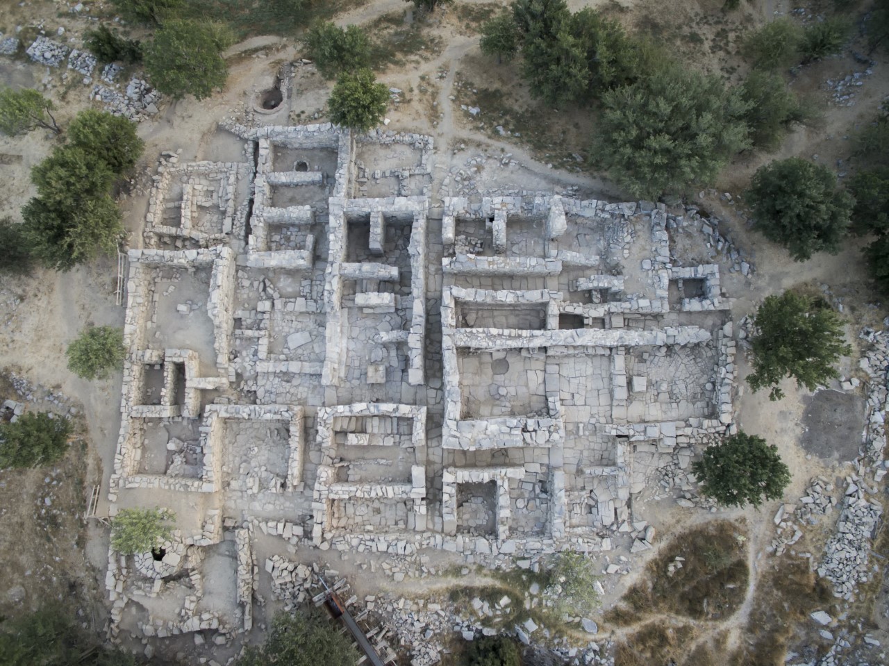 Εντυπωσιακά ευρήματα στον αρχαιολογικό χώρο της Ζωμίνθου